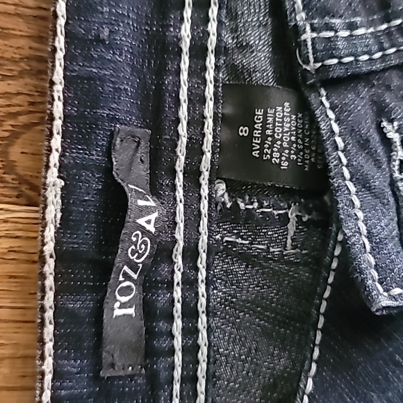Like New ROZ&ALI Jeans Size 8 R - Picture 2 of 6